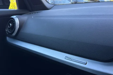 MT22DLX Audi Q2 Black Edition 35 TFSI  150 PS S tronic Thumbnail #52