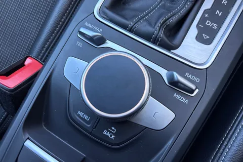 MT22DLX Audi Q2 Black Edition 35 TFSI  150 PS S tronic Thumbnail #54