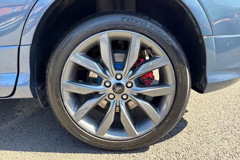 YV19DVX Ford Kuga 2.0 TDCi EcoBlue ST-Line Edition SUV 5dr Diesel Manual AWD Euro 6 (s/s) (180 ps) Thumbnail #11