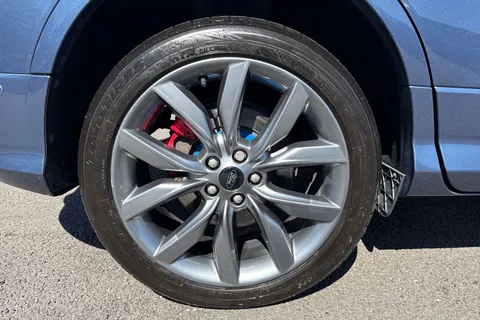 YV19DVX Ford Kuga 2.0 TDCi EcoBlue ST-Line Edition SUV 5dr Diesel Manual AWD Euro 6 (s/s) (180 ps) Thumbnail #13