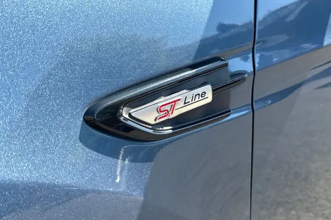 YV19DVX Ford Kuga 2.0 TDCi EcoBlue ST-Line Edition SUV 5dr Diesel Manual AWD Euro 6 (s/s) (180 ps) Thumbnail #27