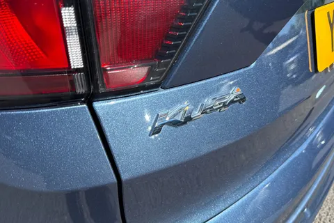 YV19DVX Ford Kuga 2.0 TDCi EcoBlue ST-Line Edition SUV 5dr Diesel Manual AWD Euro 6 (s/s) (180 ps) Thumbnail #28