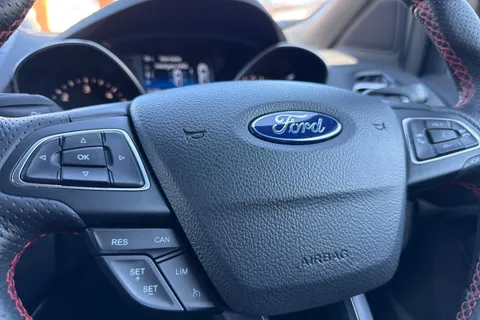 YV19DVX Ford Kuga 2.0 TDCi EcoBlue ST-Line Edition SUV 5dr Diesel Manual AWD Euro 6 (s/s) (180 ps) Thumbnail #45