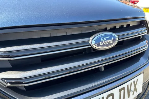 YV19DVX Ford Kuga 2.0 TDCi EcoBlue ST-Line Edition SUV 5dr Diesel Manual AWD Euro 6 (s/s) (180 ps) Thumbnail #47