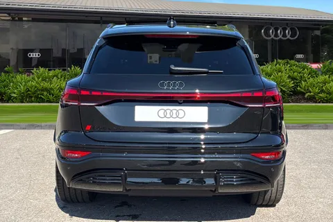  Audi Sq6 E-Tron 100kWh S Black Edition Auto quattro 5dr Thumbnail #5