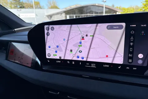  Audi Sq6 E-Tron 100kWh S Black Edition Auto quattro 5dr Thumbnail #17