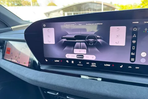  Audi Sq6 E-Tron 100kWh S Black Edition Auto quattro 5dr Thumbnail #22