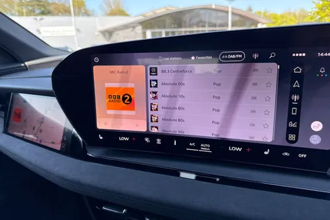  Audi Sq6 E-Tron 100kWh S Black Edition Auto quattro 5dr Thumbnail #36