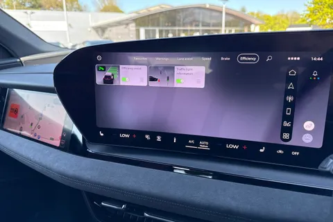  Audi Sq6 E-Tron 100kWh S Black Edition Auto quattro 5dr Thumbnail #47