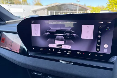  Audi Sq6 E-Tron 100kWh S Black Edition Auto quattro 5dr Thumbnail #48