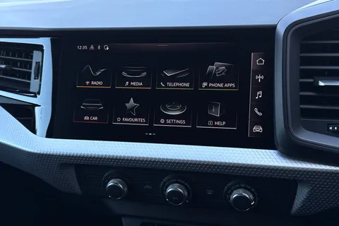 DX73XEL Audi A1 S line 30 TFSI  110 PS S tronic Thumbnail #18