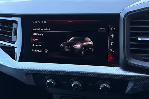 DX73XEL Audi A1 S line 30 TFSI  110 PS S tronic Thumbnail #29