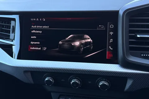DX73XEL Audi A1 S line 30 TFSI  110 PS S tronic Thumbnail #31
