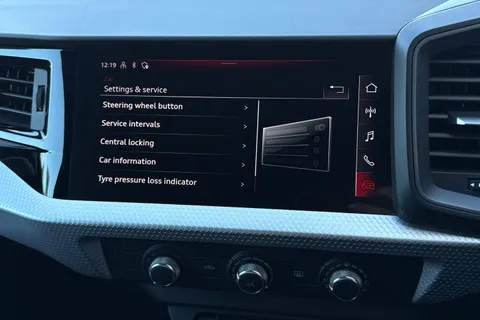 DX73XEL Audi A1 S line 30 TFSI  110 PS S tronic Thumbnail #34