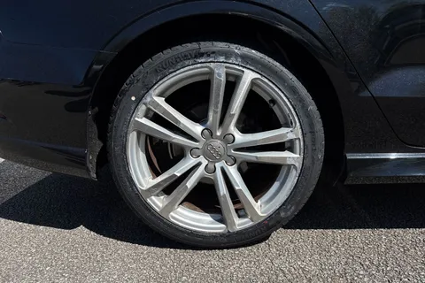 LD69PWK Audi A3 1.5 TFSI CoD 35 S line S Tronic Euro 6 (s/s) 4dr Thumbnail #12