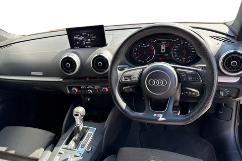 LD69PWK Audi A3 1.5 TFSI CoD 35 S line S Tronic Euro 6 (s/s) 4dr Thumbnail #19