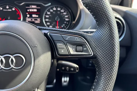 LD69PWK Audi A3 1.5 TFSI CoD 35 S line S Tronic Euro 6 (s/s) 4dr Thumbnail #41