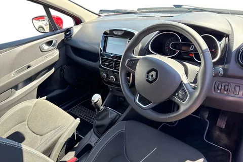 14 of 61 for Renault Clio 1.2 16V Dynamique Nav Euro 6 5dr