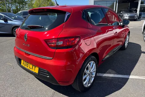 33 of 61 for Renault Clio 1.2 16V Dynamique Nav Euro 6 5dr
