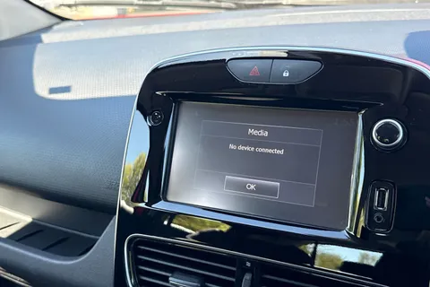 43 of 61 for Renault Clio 1.2 16V Dynamique Nav Euro 6 5dr