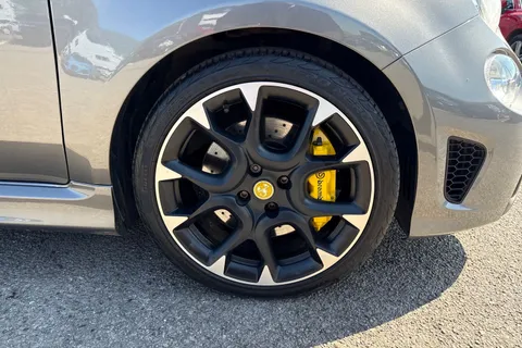 MJ19YTV Abarth 595C 1.4 T-Jet Competizione 70th Cabrio Euro 6 2dr Thumbnail #12