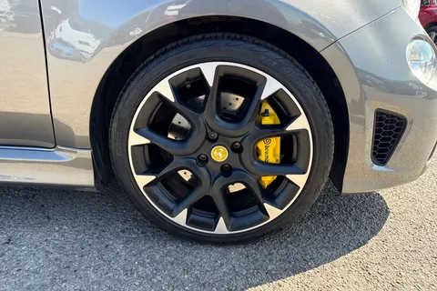 MJ19YTV Abarth 595C 1.4 T-Jet Competizione 70th Cabrio Euro 6 2dr Thumbnail #13