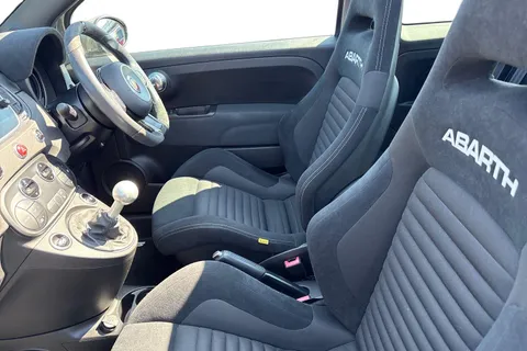 MJ19YTV Abarth 595C 1.4 T-Jet Competizione 70th Cabrio Euro 6 2dr Thumbnail #16