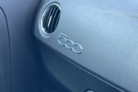 MJ19YTV Abarth 595C 1.4 T-Jet Competizione 70th Cabrio Euro 6 2dr Thumbnail #39