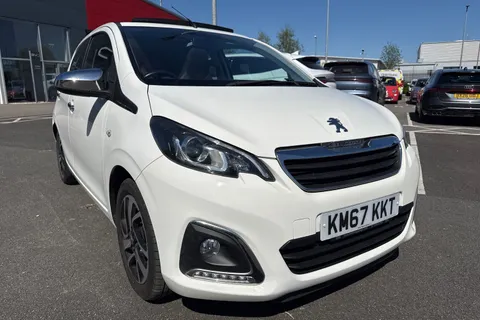 9 of 58 for PEUGEOT 108 1.2 PureTech Allure Top! Euro 6 5dr