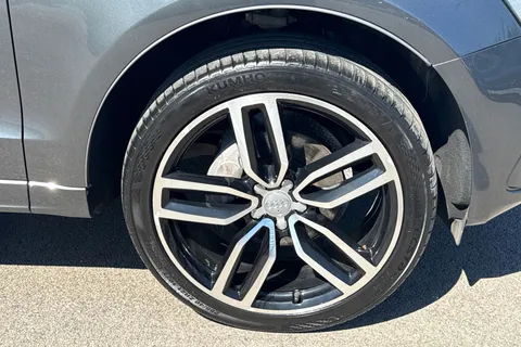 BL16GVD Audi Q5 2.0 TDI S line Plus S Tronic quattro Euro 6 (s/s) 5dr Thumbnail #10