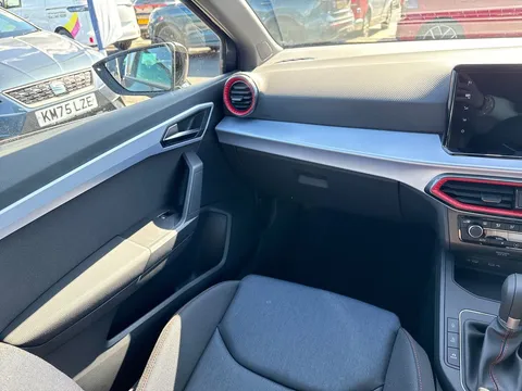 KR75TFJ SEAT Ibiza 1.0 TSI 115 FR 5dr DSG **DELIVERY MILEAGE Thumbnail #15