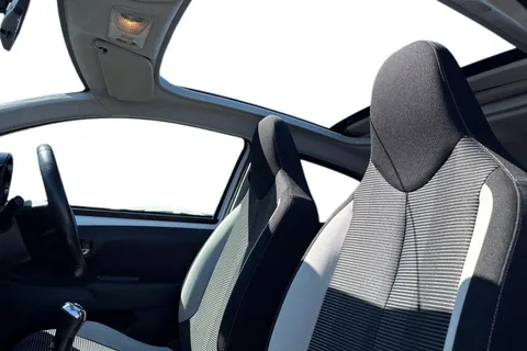 16 of 58 for PEUGEOT 108 1.2 PureTech Allure Top! Euro 6 5dr