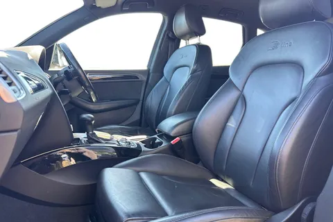 BL16GVD Audi Q5 2.0 TDI S line Plus S Tronic quattro Euro 6 (s/s) 5dr Thumbnail #16