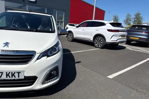 26 of 58 for PEUGEOT 108 1.2 PureTech Allure Top! Euro 6 5dr