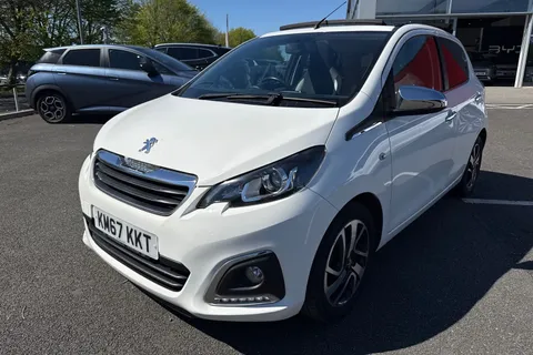 27 of 58 for PEUGEOT 108 1.2 PureTech Allure Top! Euro 6 5dr