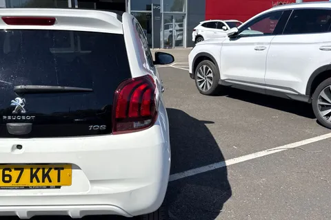 32 of 58 for PEUGEOT 108 1.2 PureTech Allure Top! Euro 6 5dr