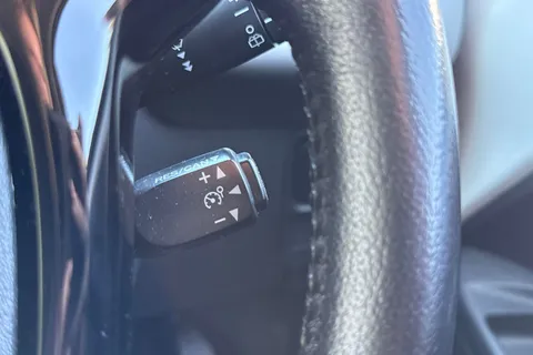 37 of 58 for PEUGEOT 108 1.2 PureTech Allure Top! Euro 6 5dr