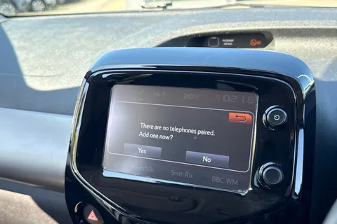 42 of 58 for PEUGEOT 108 1.2 PureTech Allure Top! Euro 6 5dr