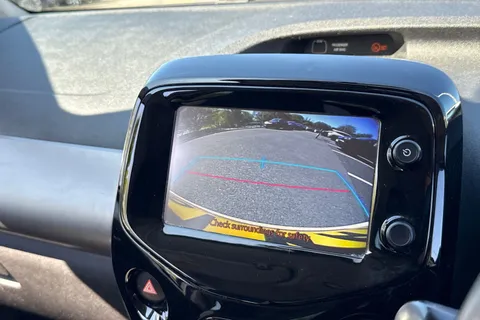 47 of 58 for PEUGEOT 108 1.2 PureTech Allure Top! Euro 6 5dr