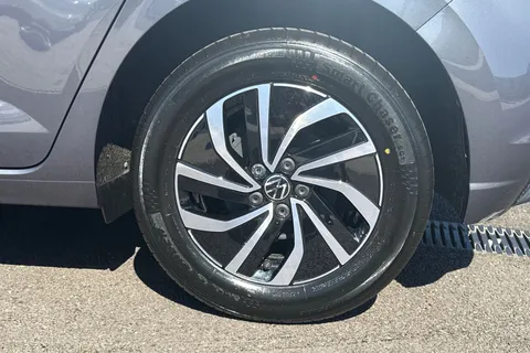 MJ24OBF Volkswagen Polo 1.0 TSI Life 5dr Thumbnail #11