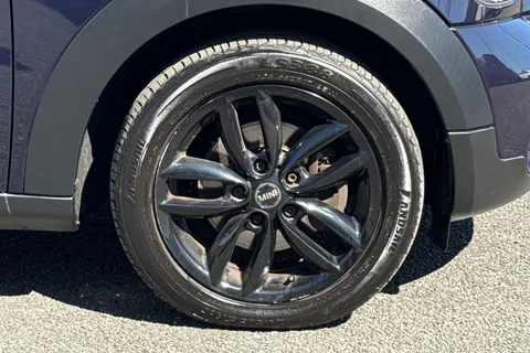 12 of 52 for Mini Countryman 2.0 Cooper SD Euro 5 (s/s) 5dr