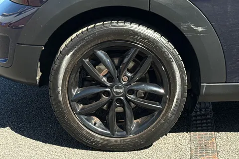 13 of 52 for Mini Countryman 2.0 Cooper SD Euro 5 (s/s) 5dr