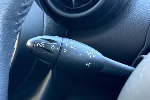 38 of 52 for Mini Countryman 2.0 Cooper SD Euro 5 (s/s) 5dr