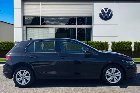 MJ71YPC Volkswagen Golf 2.0 TDI Life 5dr DSG Thumbnail #3