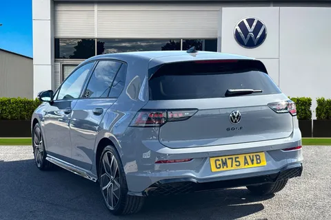 GM75AVB Volkswagen Golf 1.5 eTSI 150 Black Edition 5dr DSG **AREA VIEW - TECHNOLOGY PACKAGE** Thumbnail #3