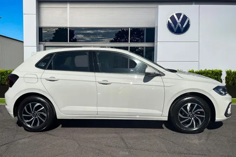 3 of 40 for Volkswagen Polo 1.0 EVO Life Euro 6 (s/s) 5dr