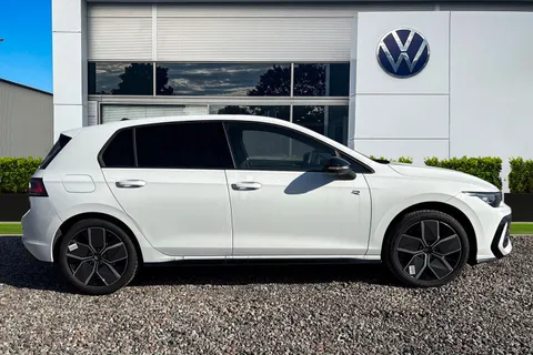  Volkswagen Golf 1.5 TSI Black Edition Euro 6 (s/s) 5dr Thumbnail #4