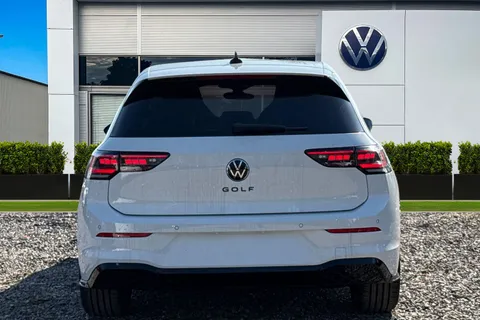  Volkswagen Golf 1.5 TSI Black Edition Euro 6 (s/s) 5dr Thumbnail #5