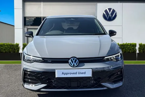 GM75AVB Volkswagen Golf 1.5 eTSI 150 Black Edition 5dr DSG **AREA VIEW - TECHNOLOGY PACKAGE** Thumbnail #7