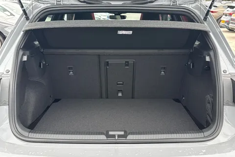 MD75DHX Volkswagen Golf 2.0 TSI 265 GTI 5dr DSG **PAN ROOF** Thumbnail #7